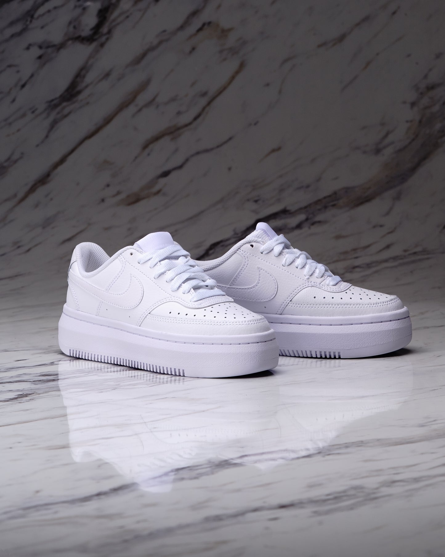 W NIKE COURT VISION ALTA