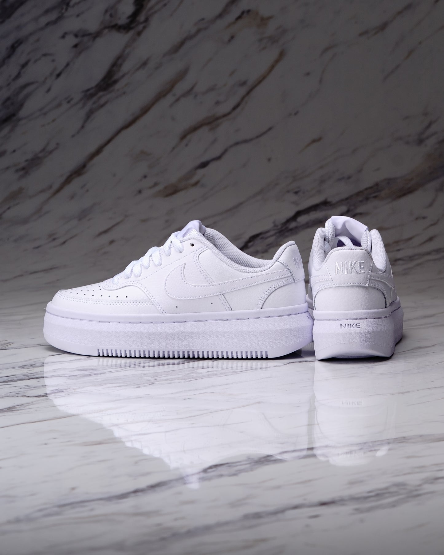 W NIKE COURT VISION ALTA