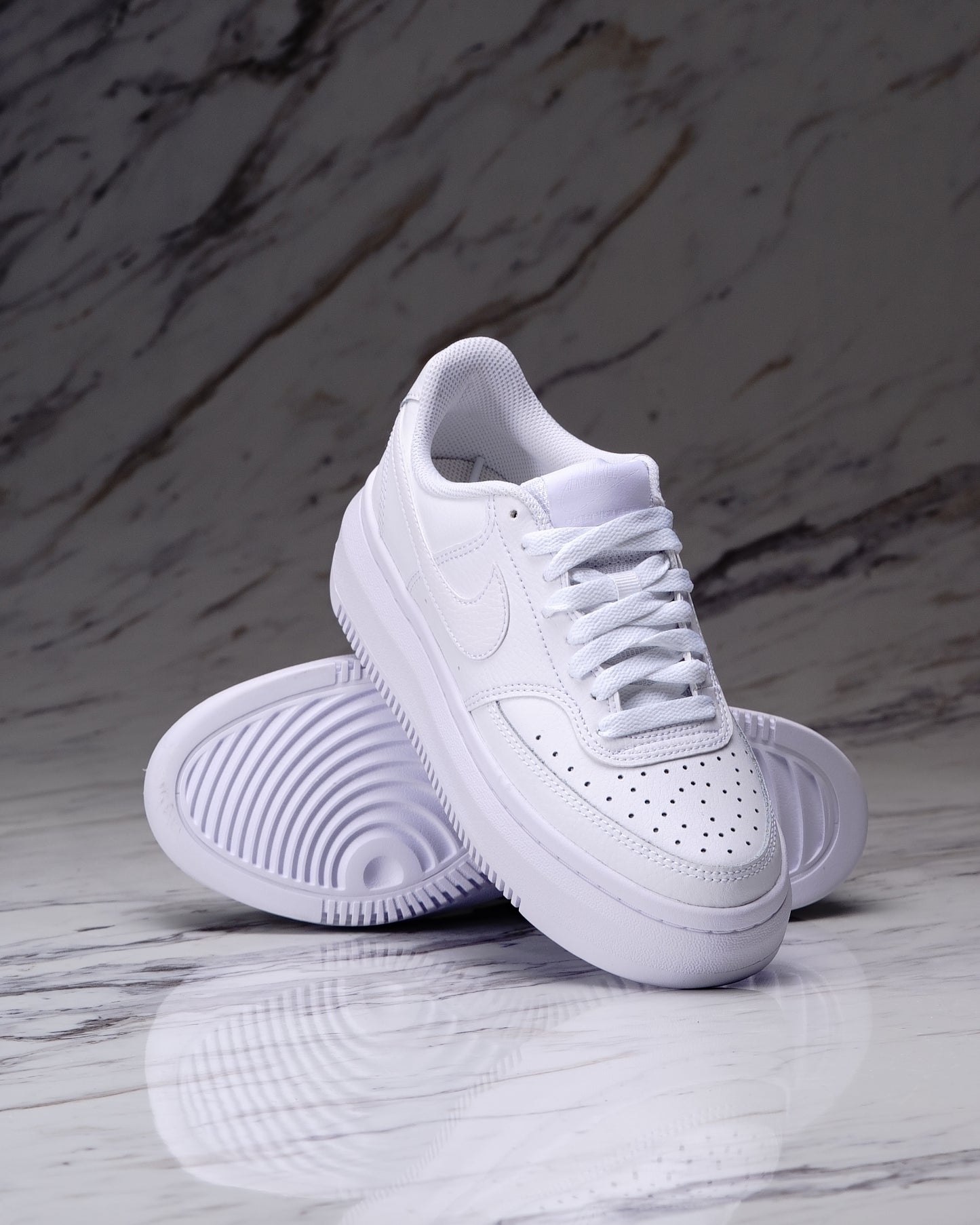 W NIKE COURT VISION ALTA