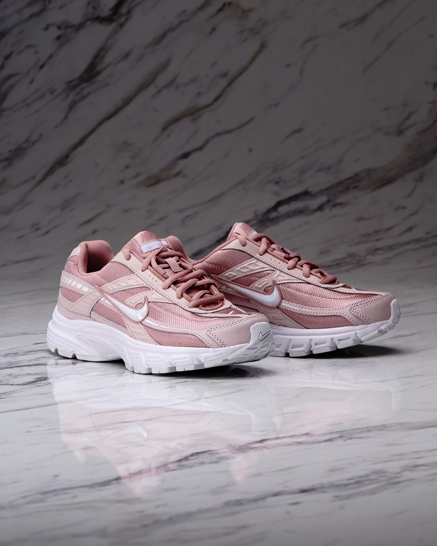 WMNS NIKE INITIATOR PRTCL