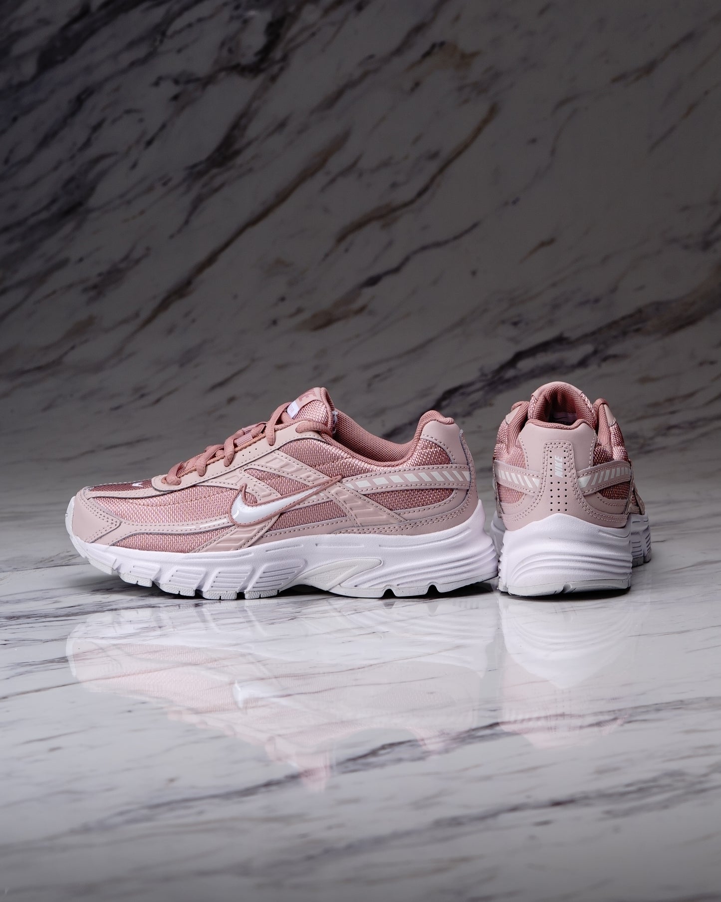 WMNS NIKE INITIATOR PRTCL