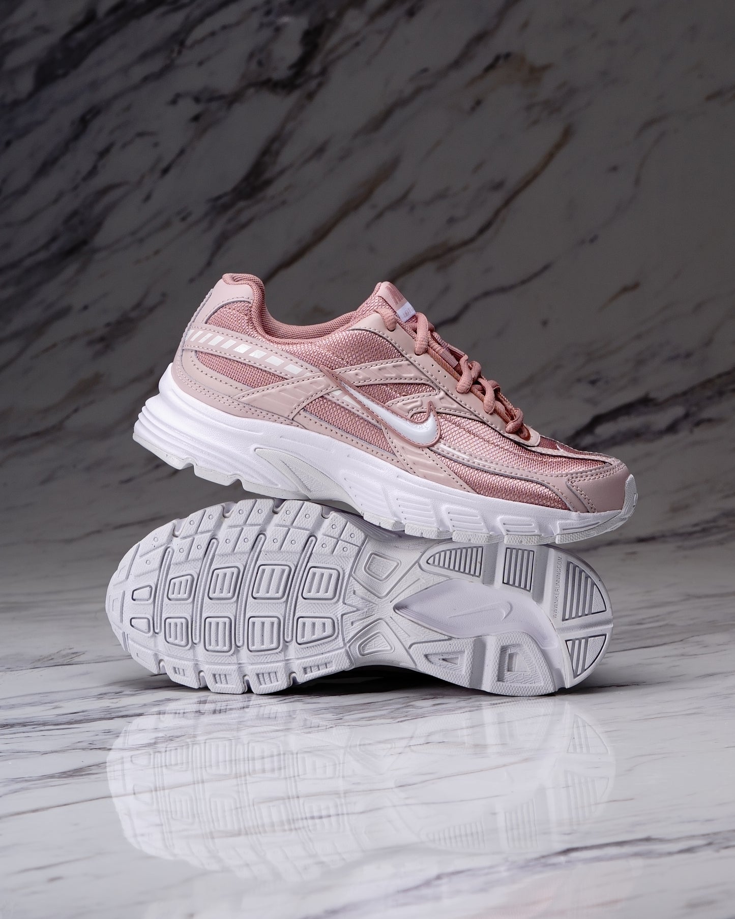 WMNS NIKE INITIATOR PRTCL