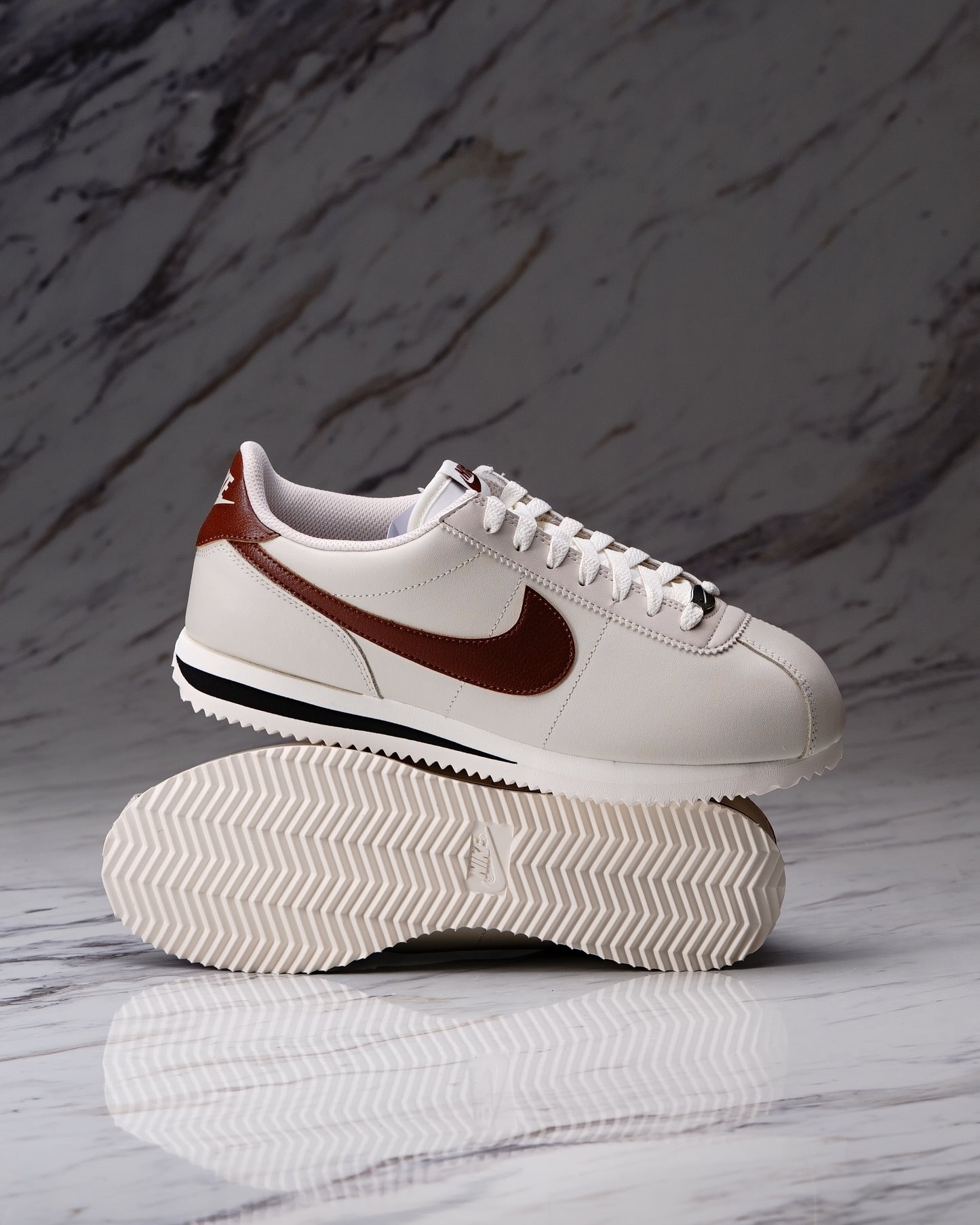 NIKE CORTEZ