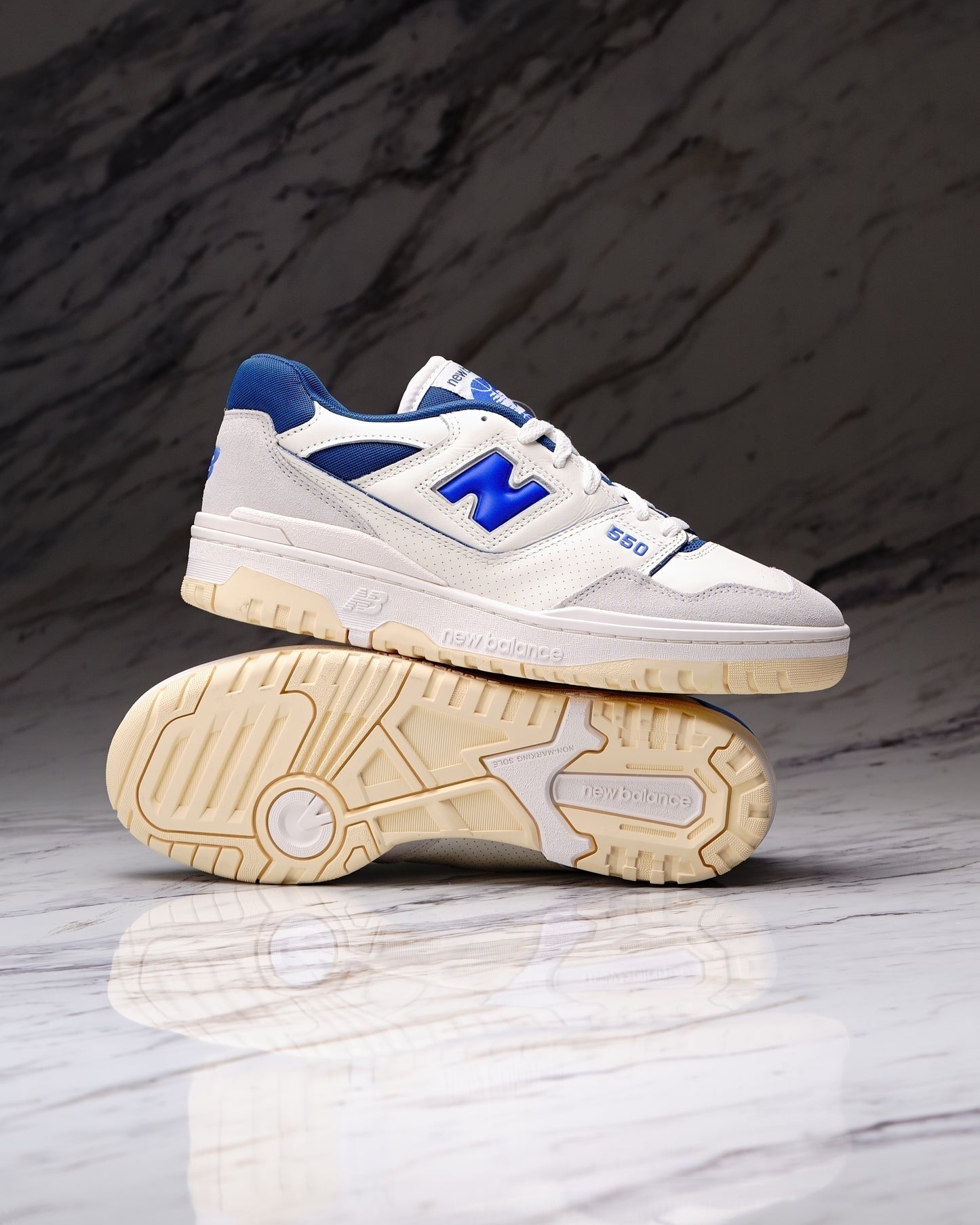 NEW BALANCE BB550EBL