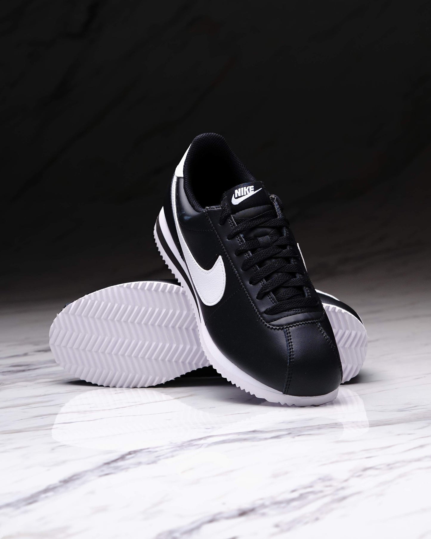 NIKE CORTEZ BLACK-WHITE