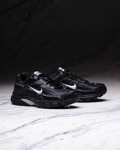 INITIATOR  Black Metallic Silver
