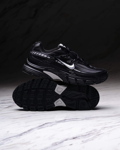 INITIATOR  Black Metallic Silver