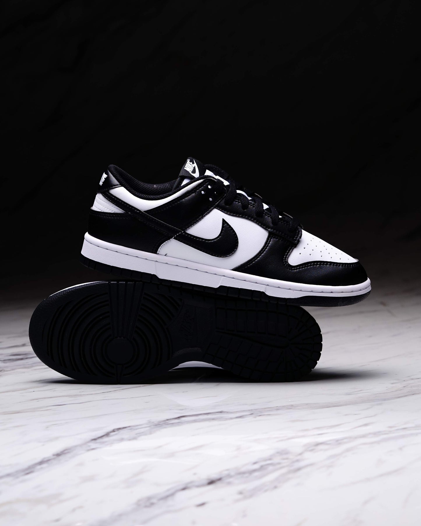 NIKE DUNK LOW RETRO