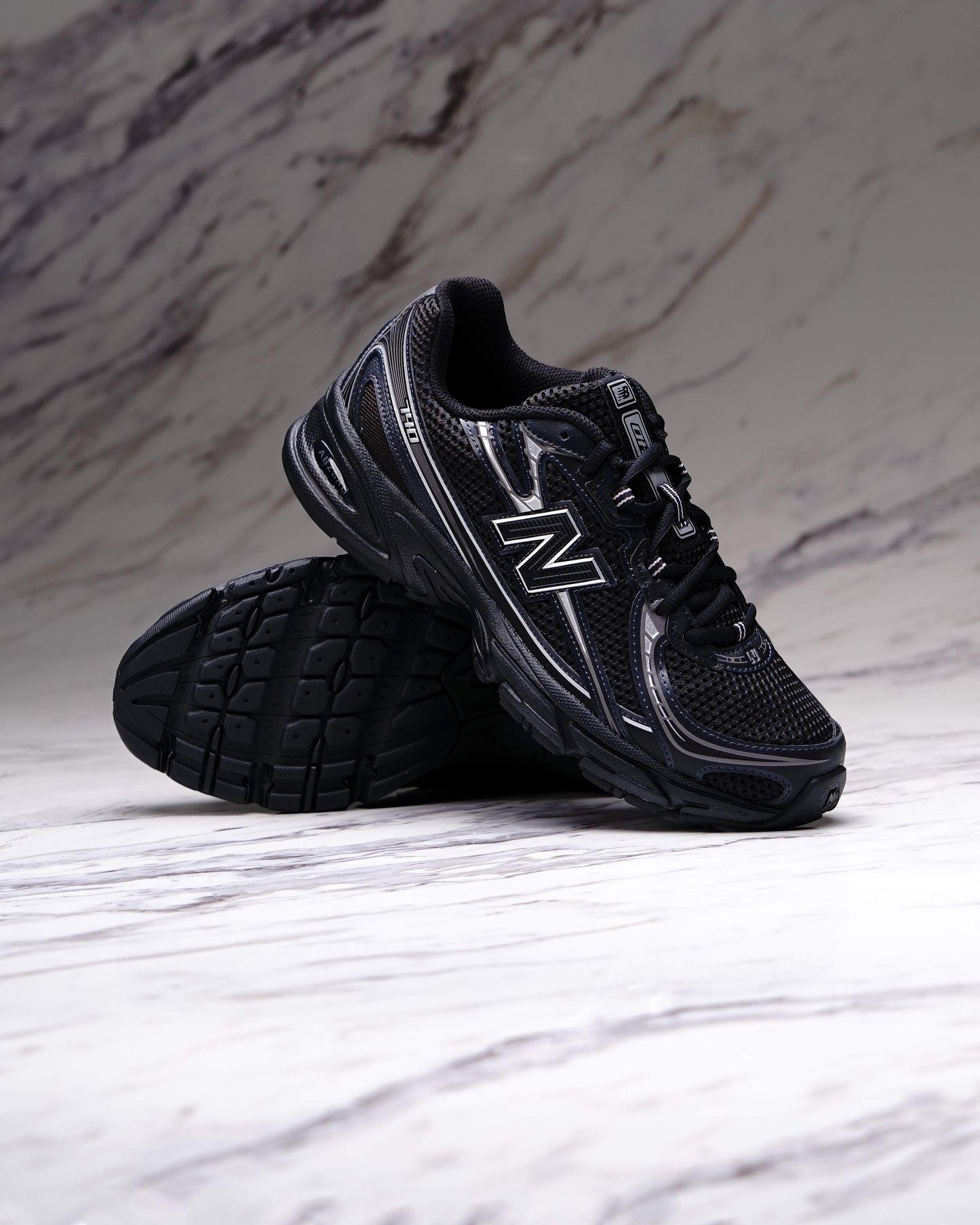 NEW BALANCE U740BM2