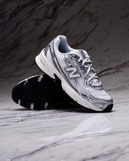 NEW BALANCE U740WN2