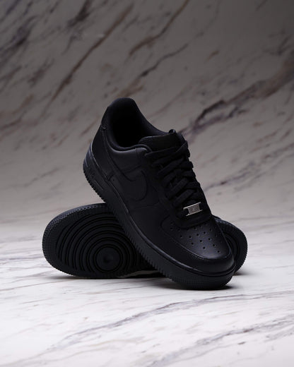 NIKE AIR FORCE 1 07 LE BLACK