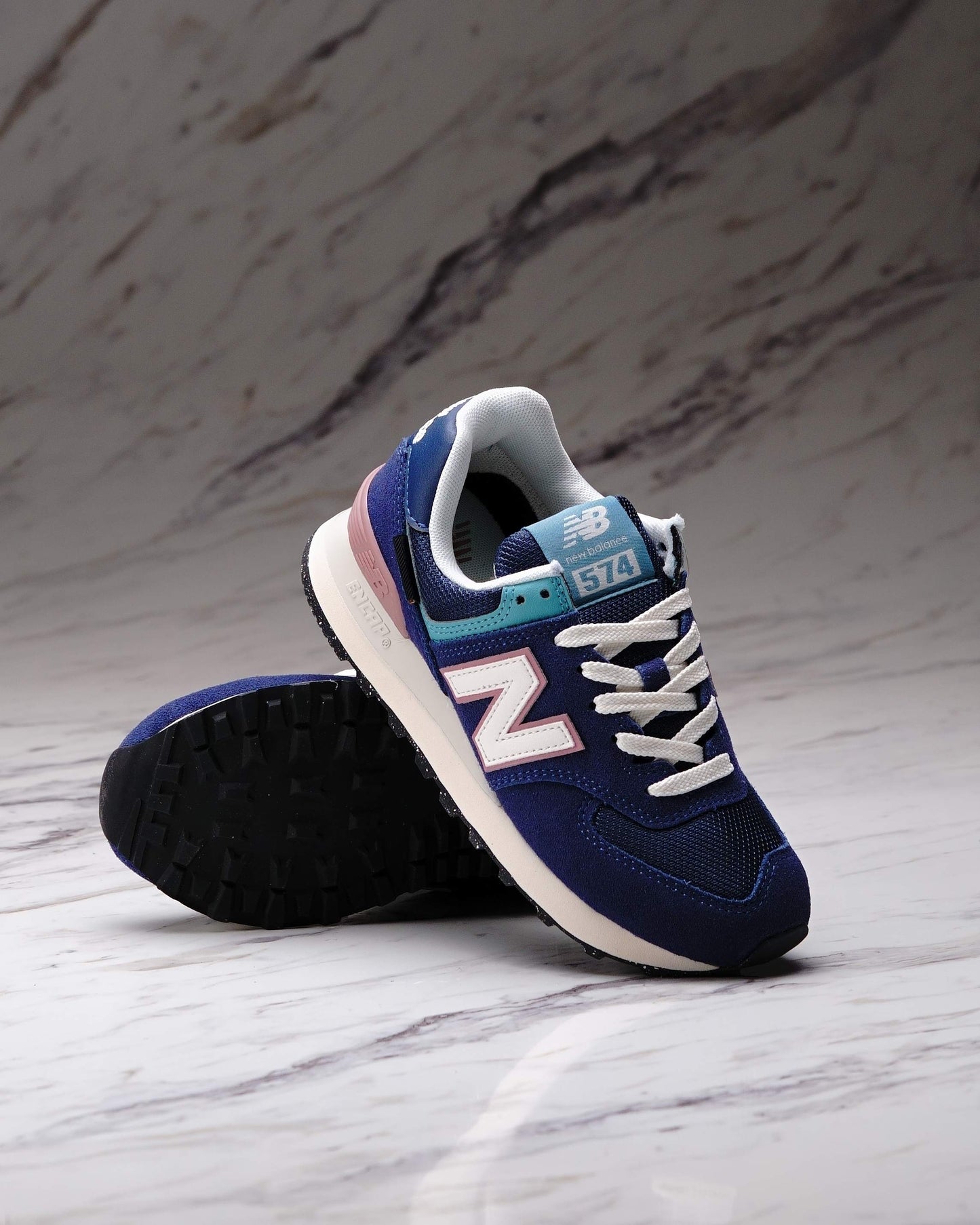 NEW BALANCE W5741UB