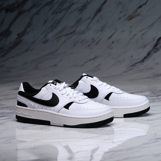 NIKE GAMMA FORCE /WHITE/BLACK-SMMT