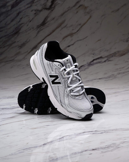 NEW BALANCE U740NW2