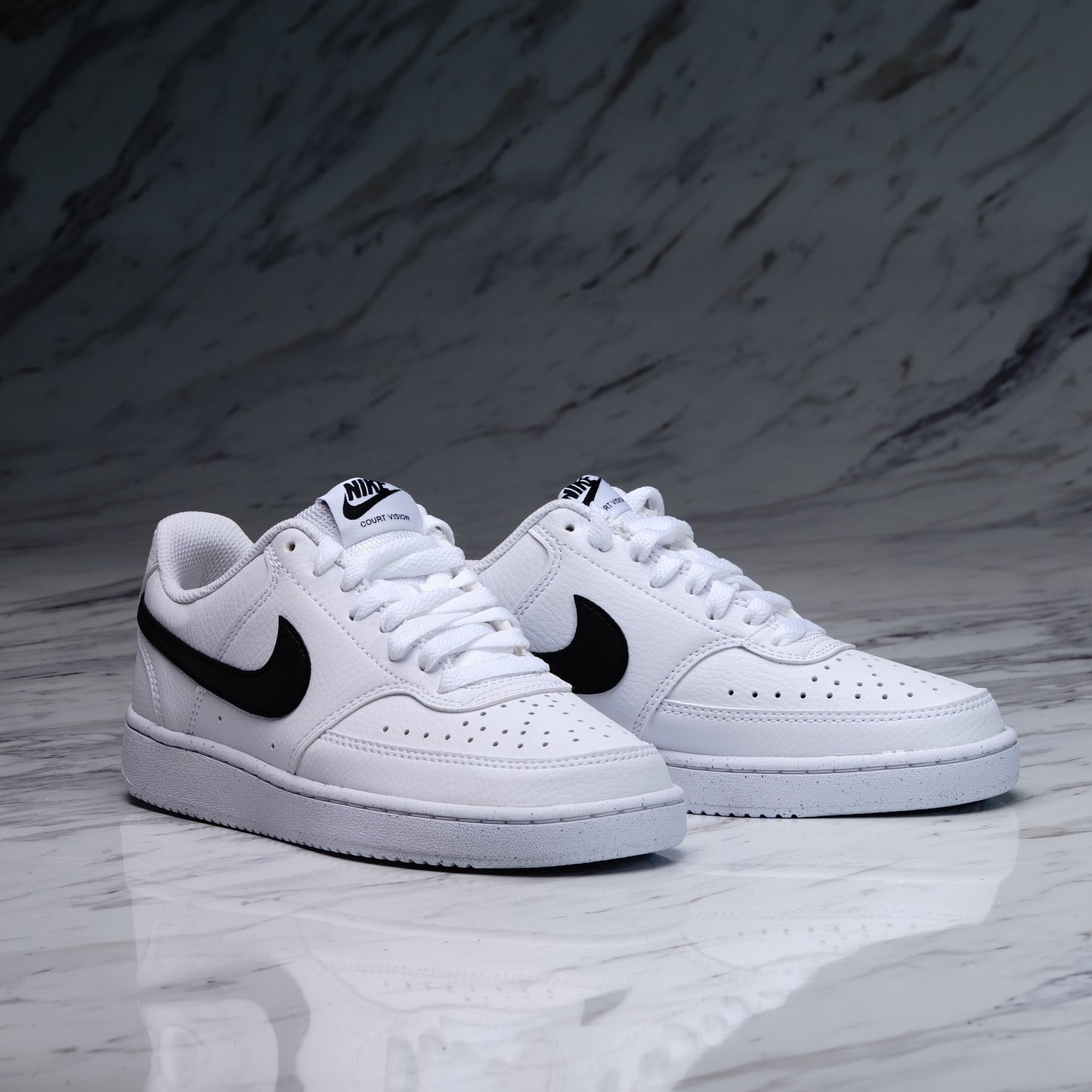 NIKE COURT VISION LOW