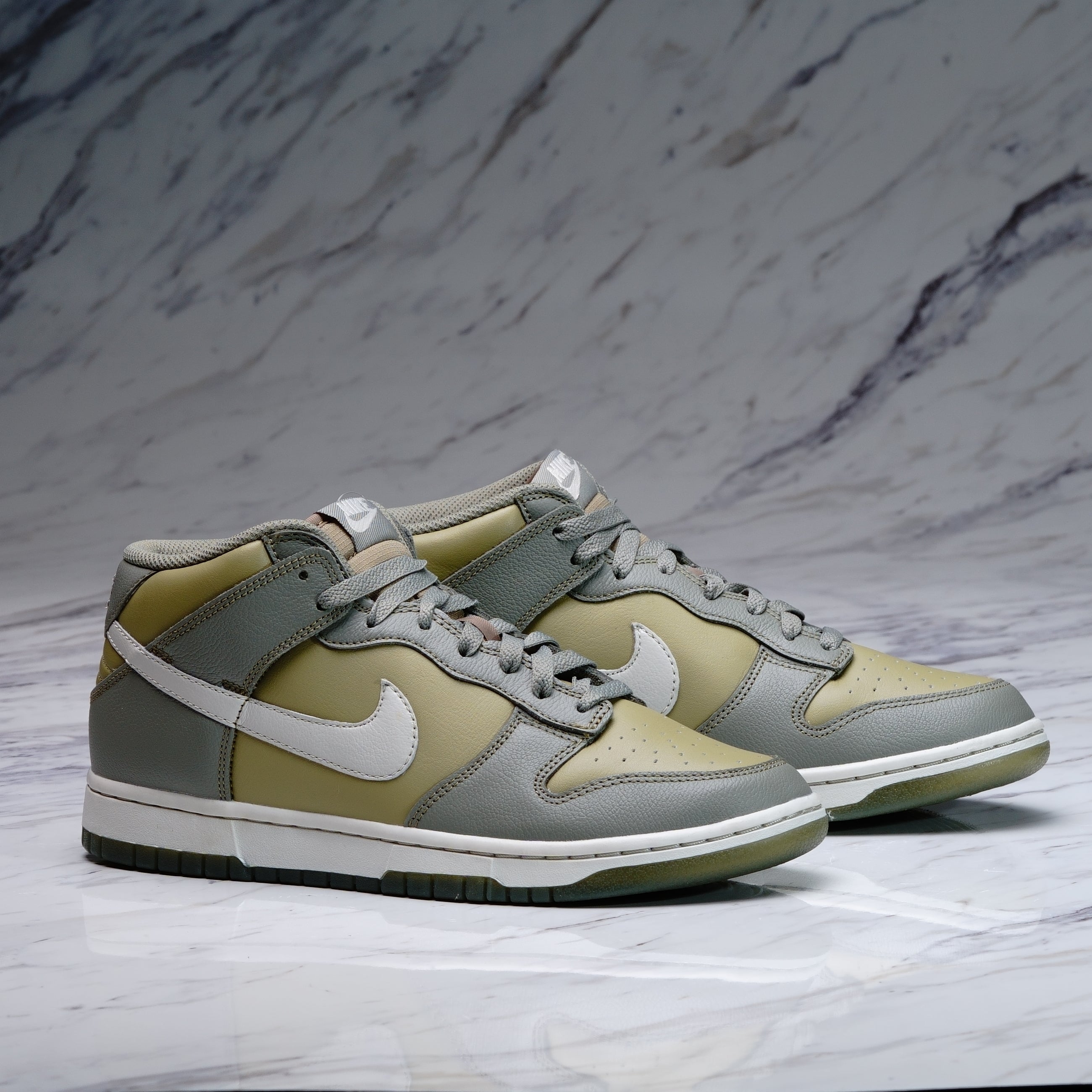 NIKE DUNK MID ESSDK STUCCO LT BONE NTRL OLIVE MODA URBANA SV