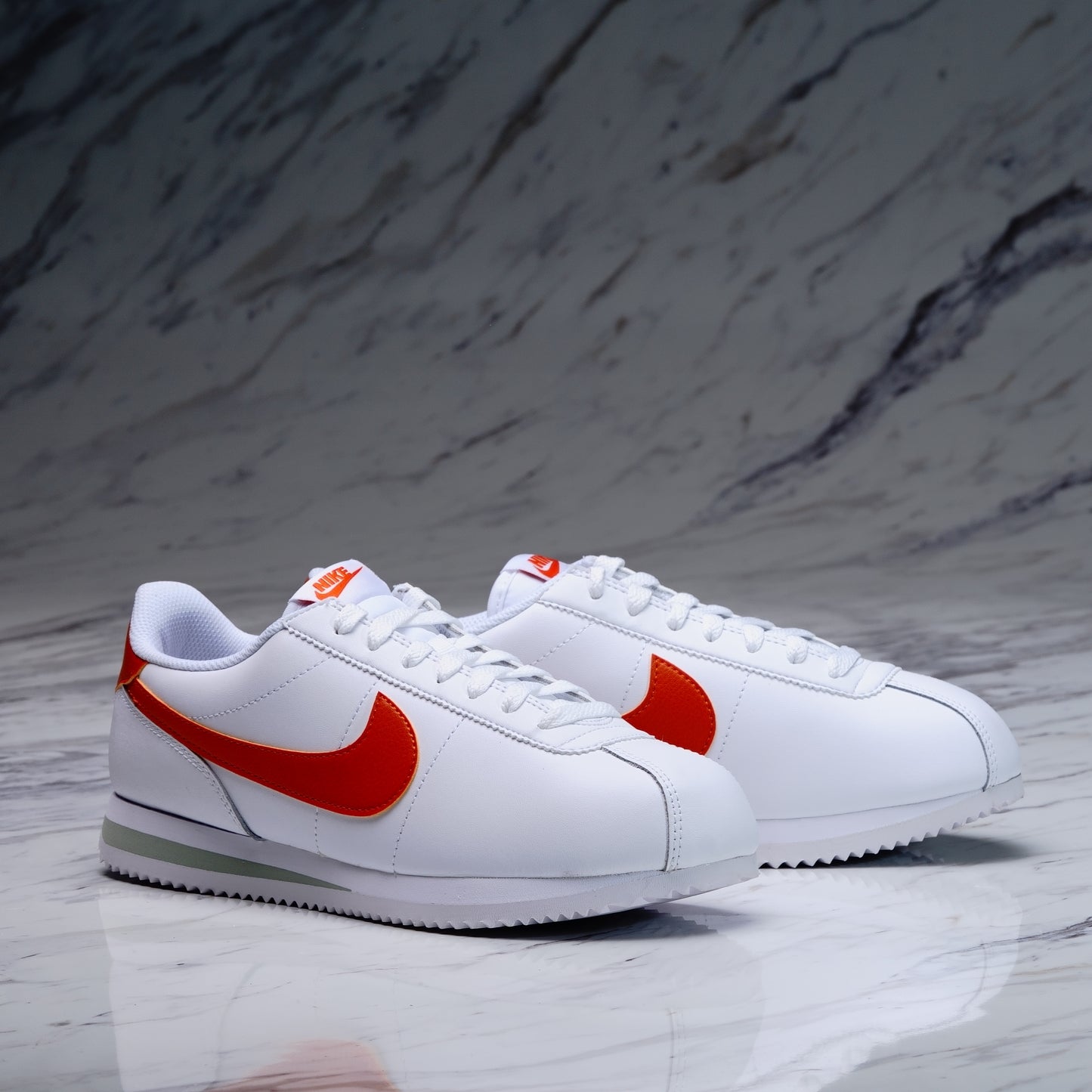 NIKE CORTEZ/WHITE/CAMPFIRE ORANGE-JD HRZN