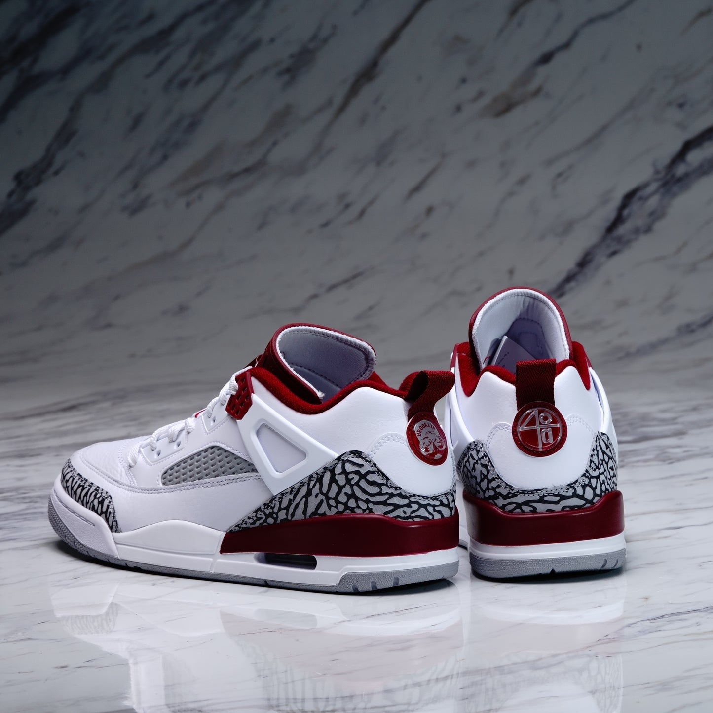 JORDAN SPIZIKE LOW/WHITE/TEAM RED-WLF GRY-ANTHRCT