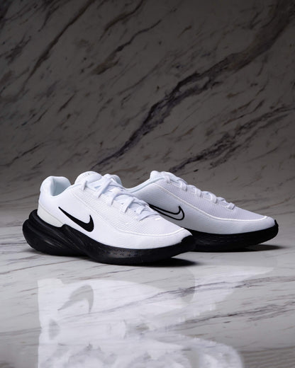 NIKE UPLIFT SC