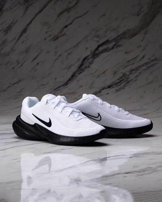 NIKE UPLIFT SC