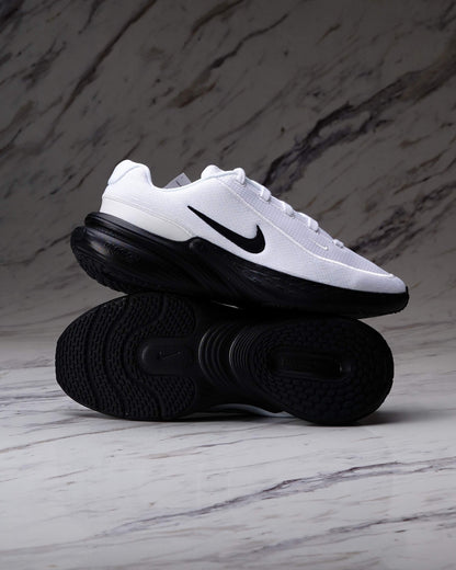 NIKE UPLIFT SC