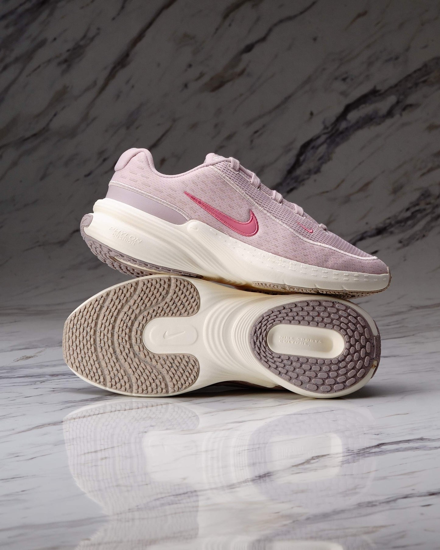 W NIKE UPLIFT SC