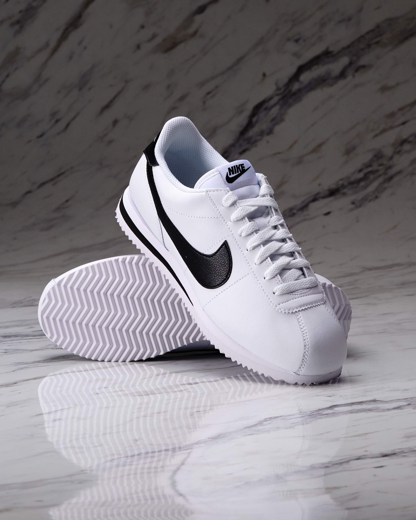 NIKE CORTEZ