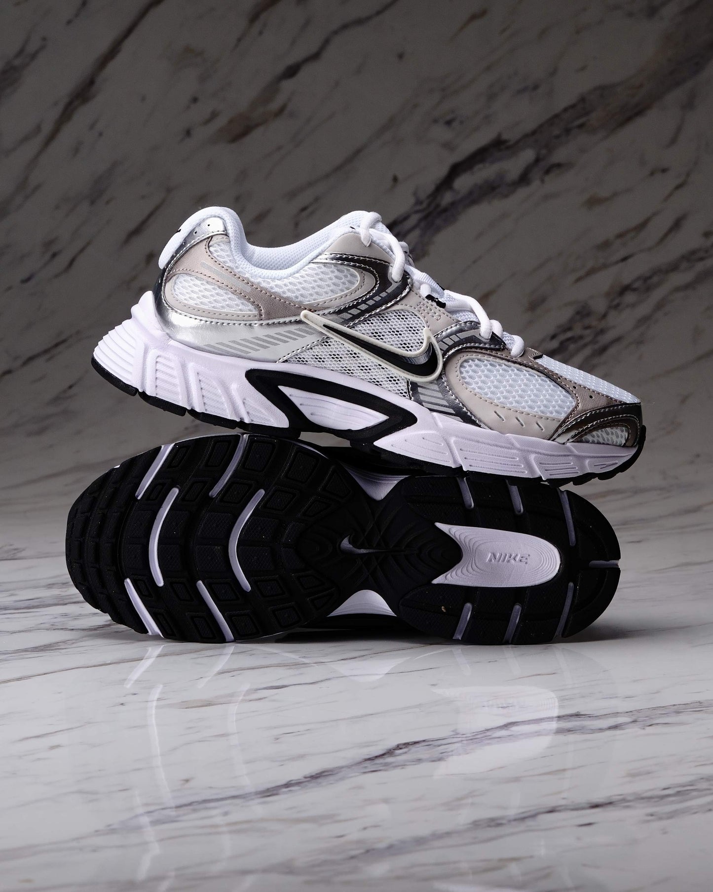 NIKE V5 RNR