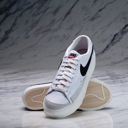 NIKE BLAZER LOW PLATFORM/WHITE/BLACK-SAIL-WHITE ORANGE