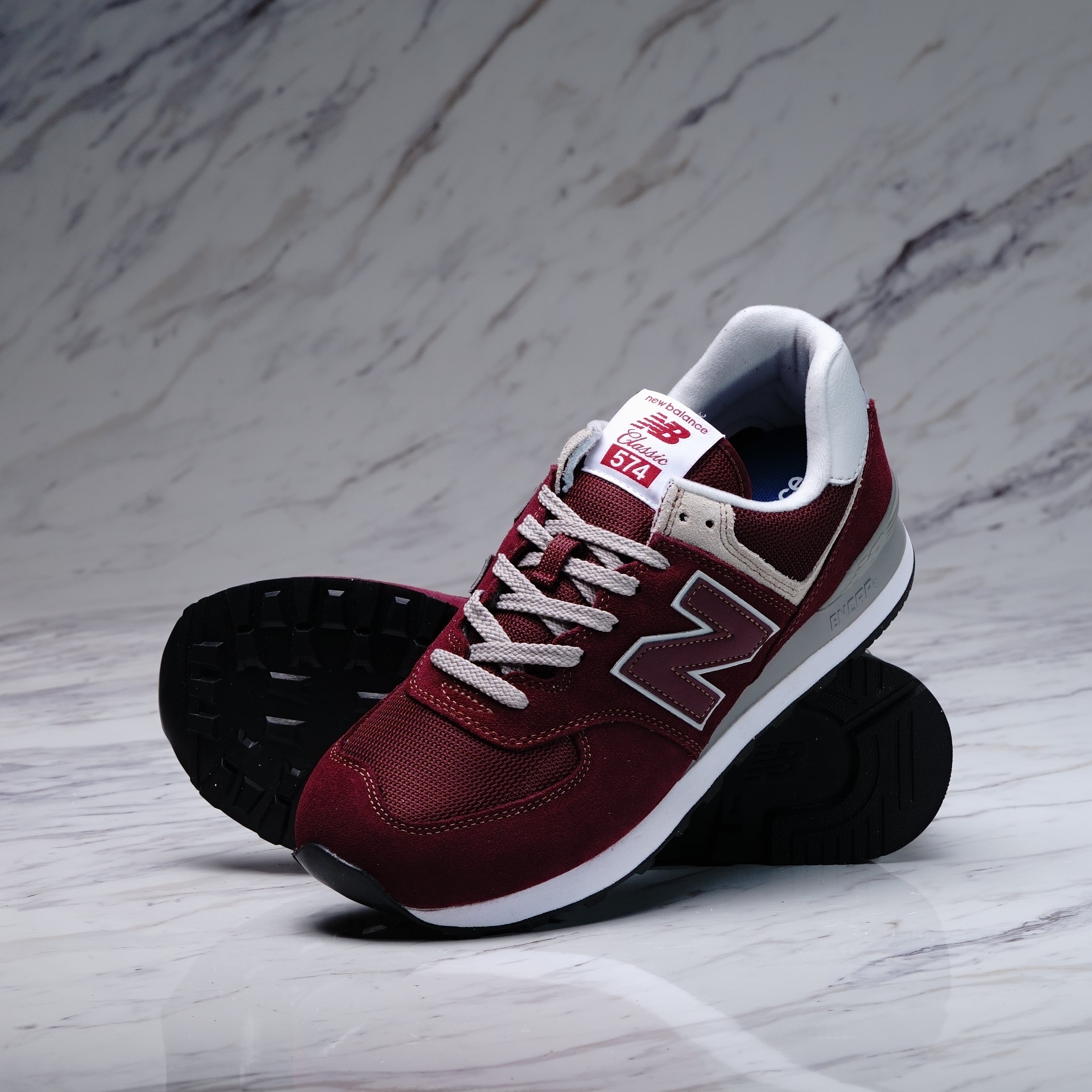 NEW BALANCE 574