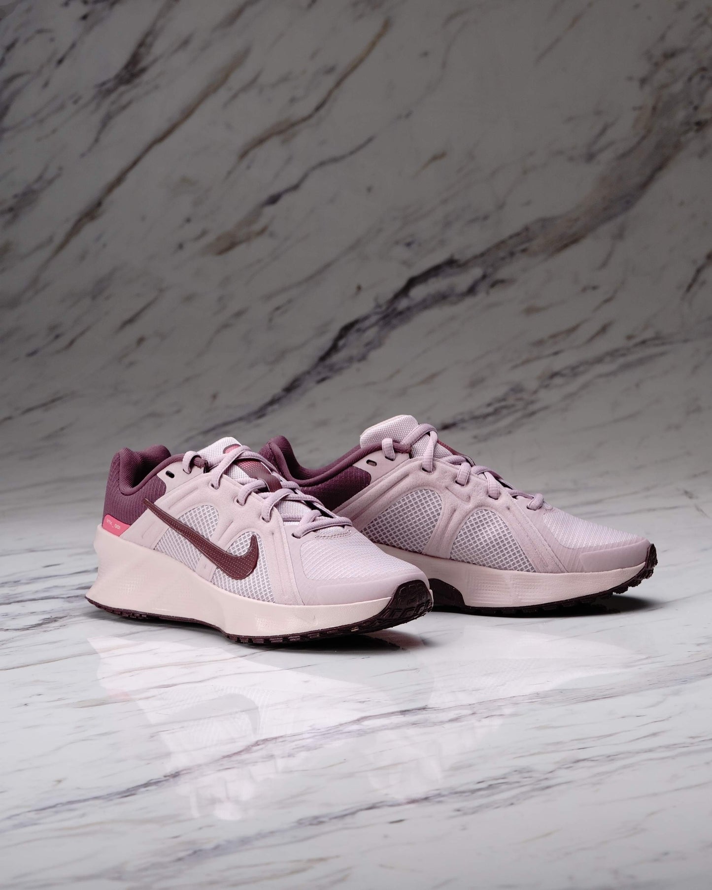 W NIKE METRO TEK PARTICLE ROSE
