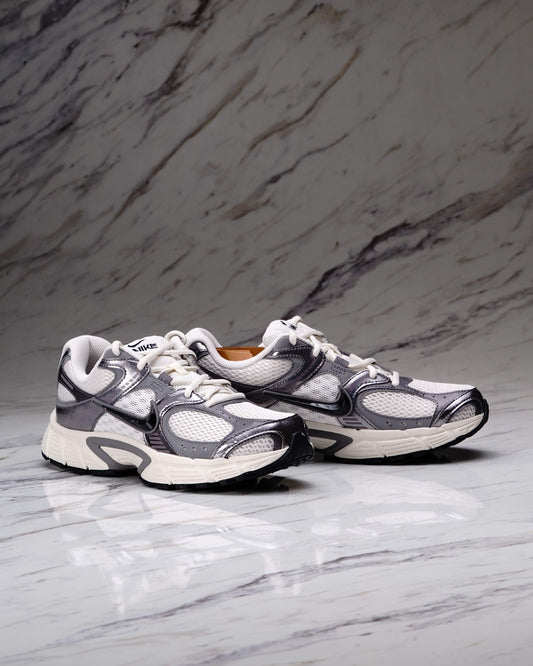 NIKE V5 RNR PHANTOM