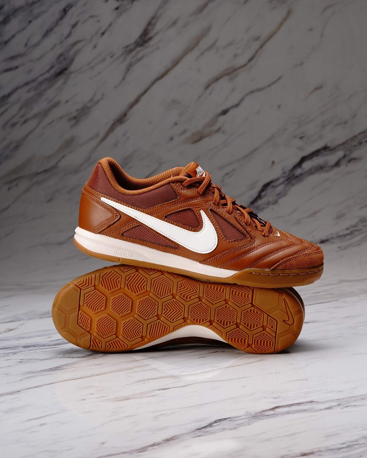 NIKE GATO LT BRTSH TN