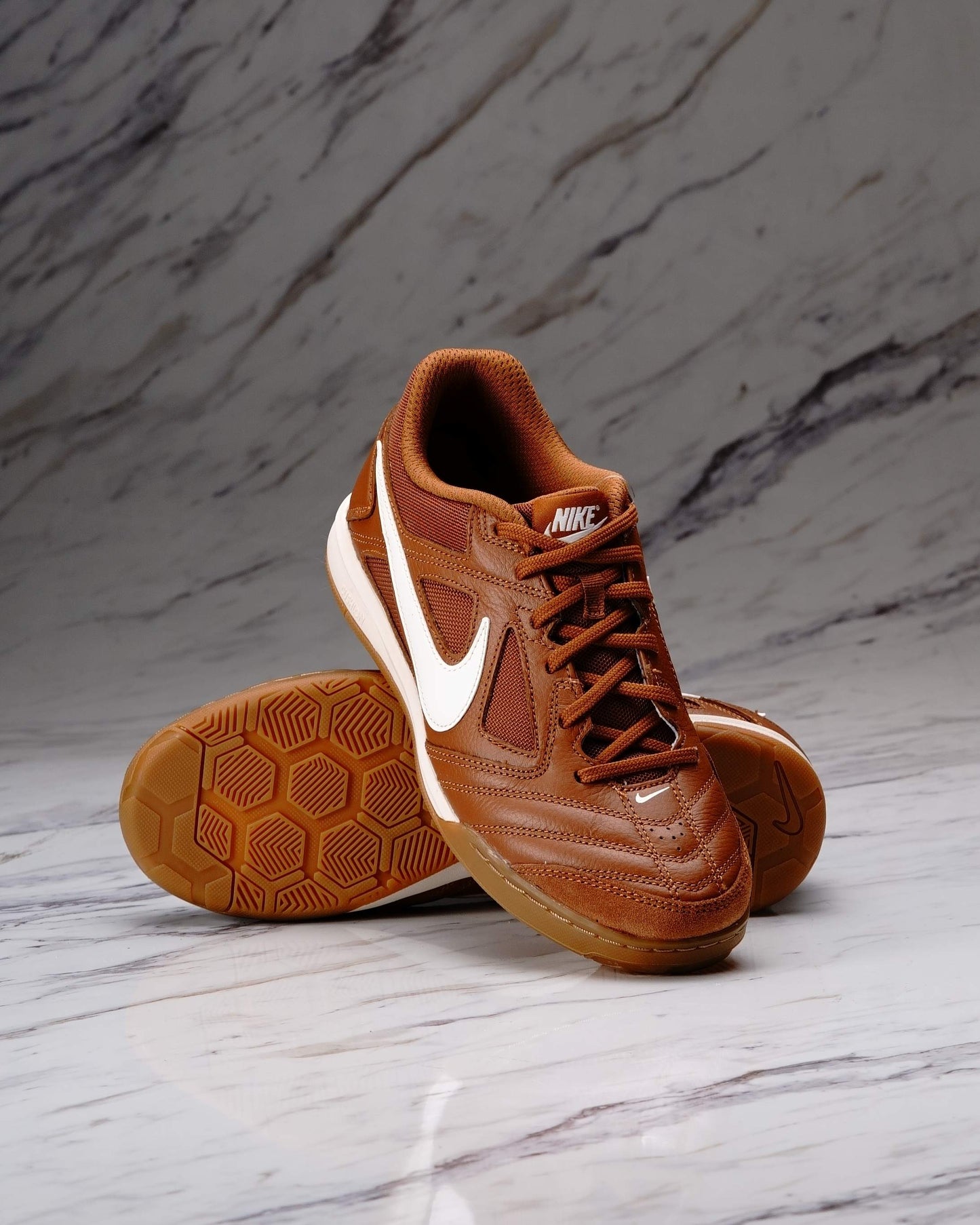 NIKE GATO LT BRTSH TN