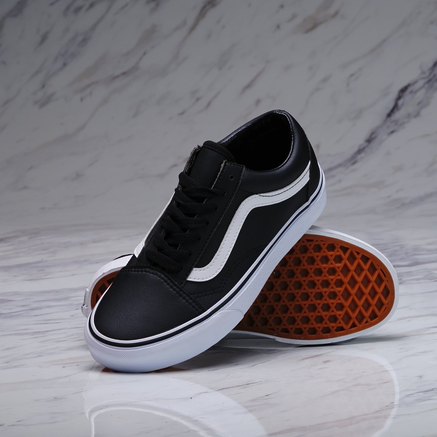 Vans Old Skool Classic Tumble Black/True White