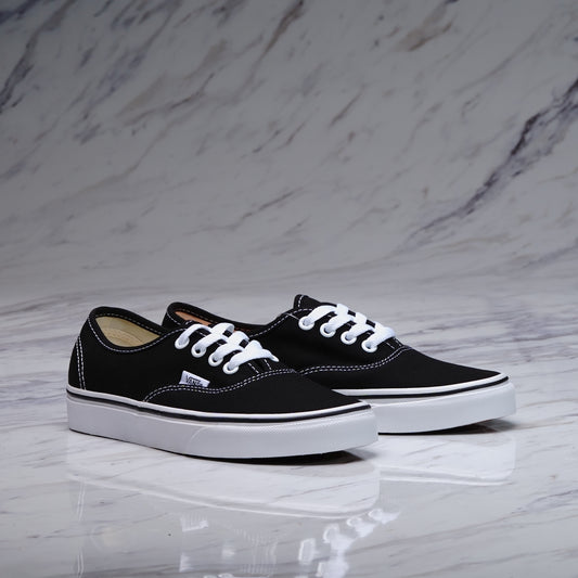 VANS AUTHENTIC - BLACK