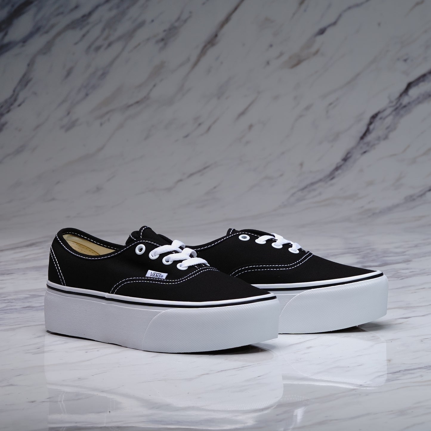 VANS Authentic Stackform Canvas Black/True White