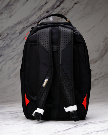 MOCHILA SHARK CENTRAL GOLD LETTERING