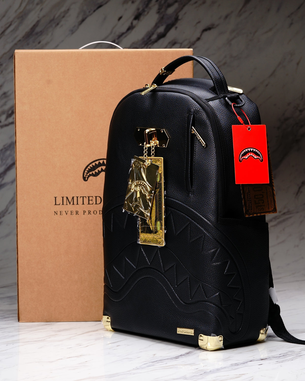 MOCHILA METAL TAGS 16TH ANNWERSARY