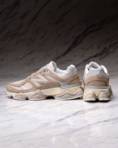 NEW BALANCE U90608AP