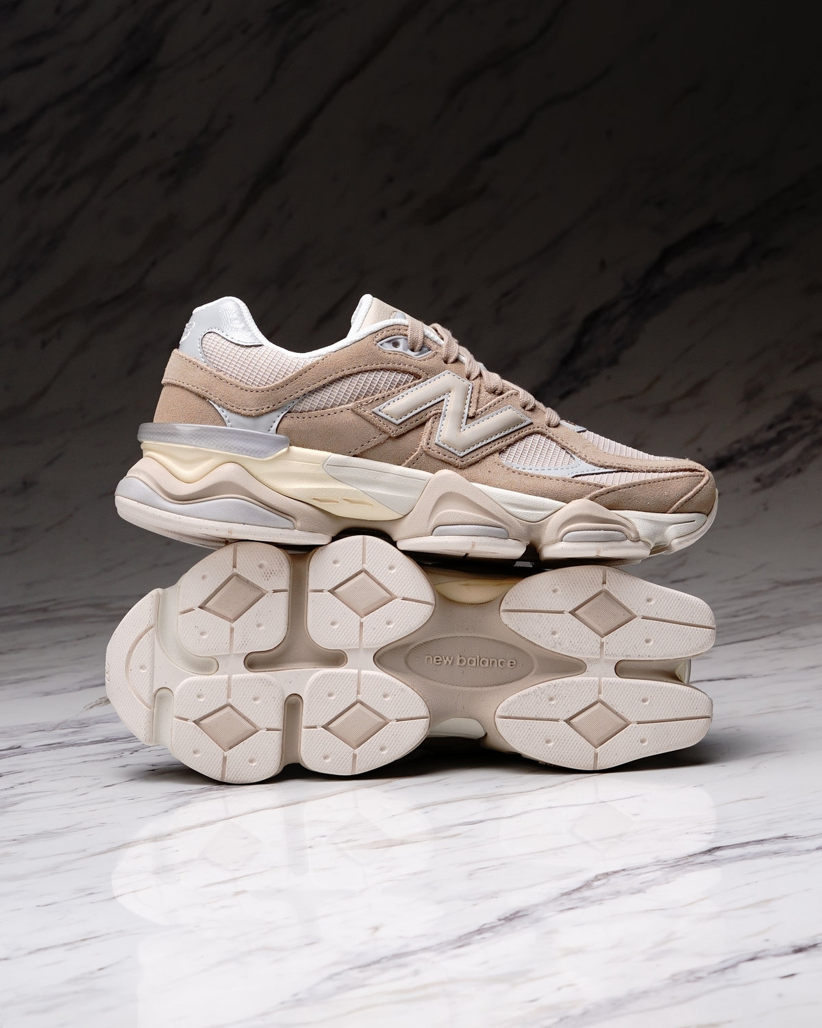NEW BALANCE U90608AP