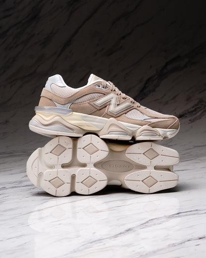 NEW BALANCE U90608AP