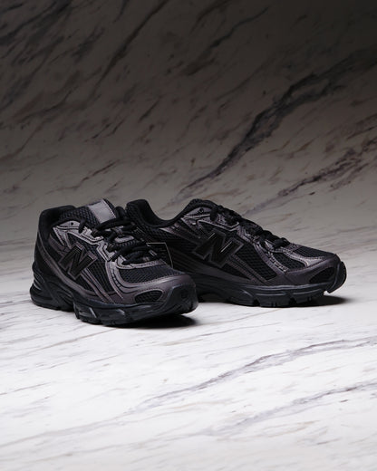 NEW BALANCE U740BO2