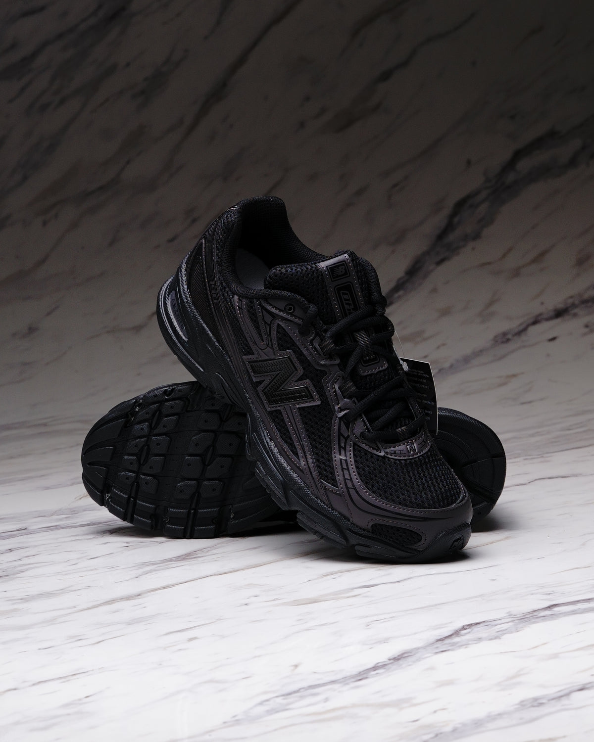 NEW BALANCE U740BO2