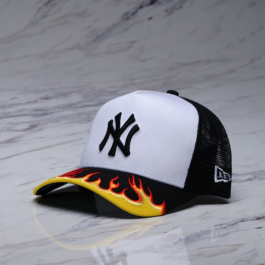 GORRA NEW ERA MLB FLAME TRUCKER NEYYAN BLK