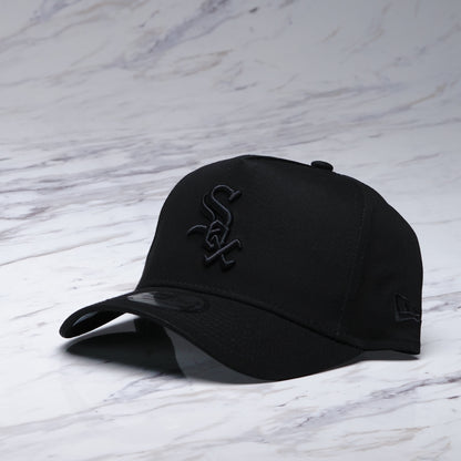 GORRA NEW ERA MMONOCHROME EFRAME CHIWHIBLKBLK