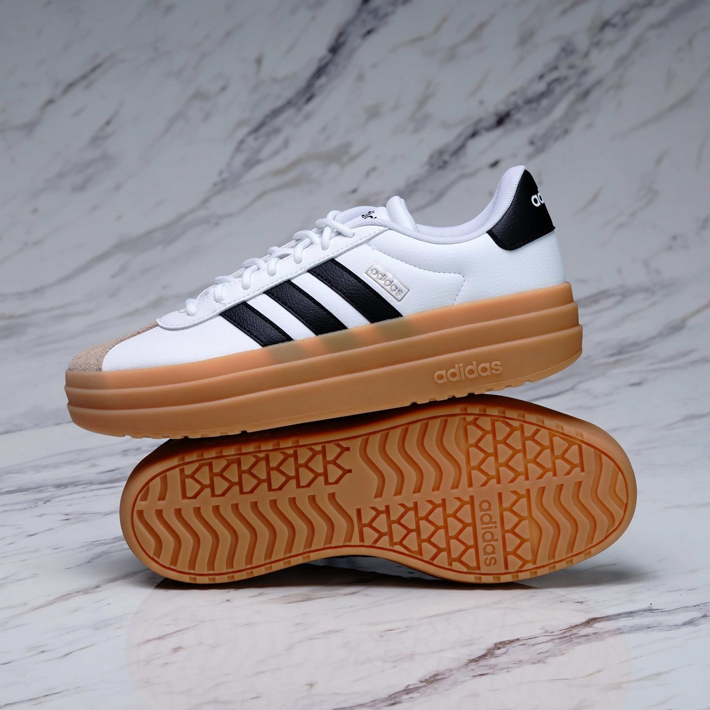 ADIDAS COURT FAMALE