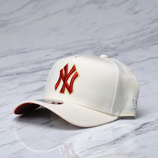 GORRA NEW ERA 940AF NEYYANCO CHROME H RED