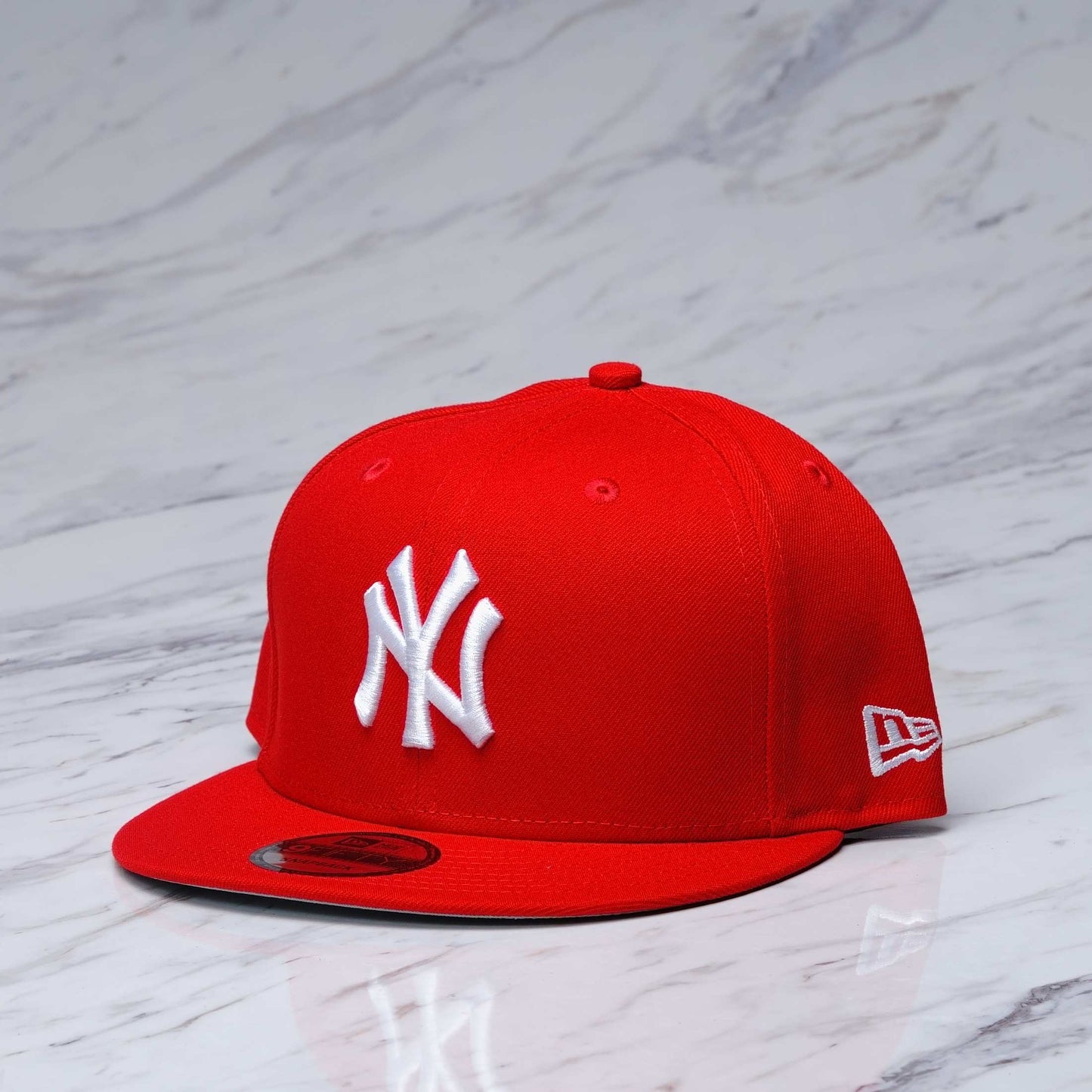 GORRA NEW ERA - MLB BASIC SNAP 950 NEYYAN SCA