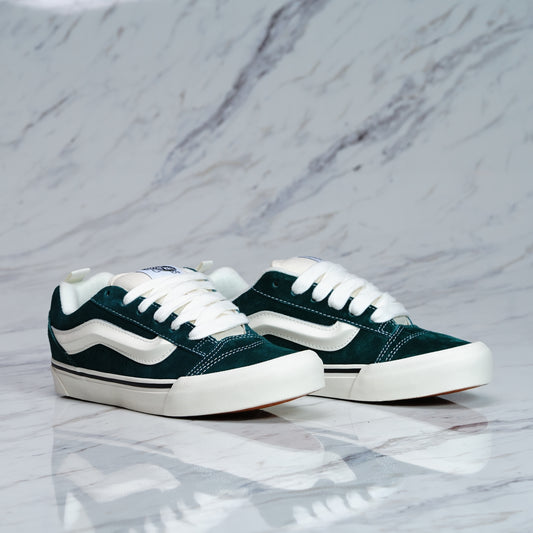 VANS Knu SkooL